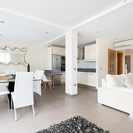 فيلة Panoramic With Private Pool أذيخي